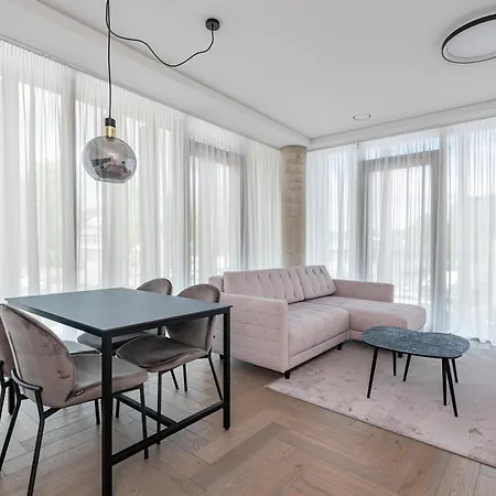 Daire Comfortable 2 Bd By Domvia *