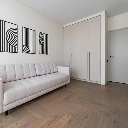 Comfortable 2 Bd By Domvia Daire Kaunas