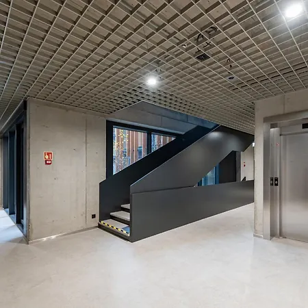 Comfortable 2 Bd By Domvia *