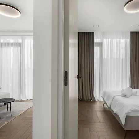 Comfortable 2 Bd By Domvia *