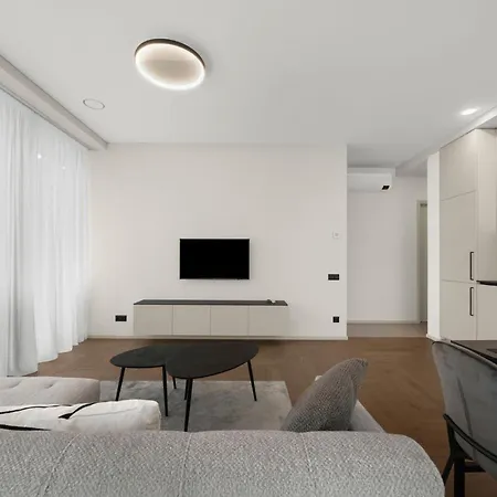 Comfortable 2 Bd By Domvia Daire *