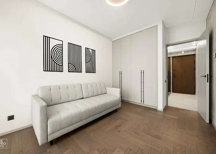 Comfortable 2 Bd By Domvia