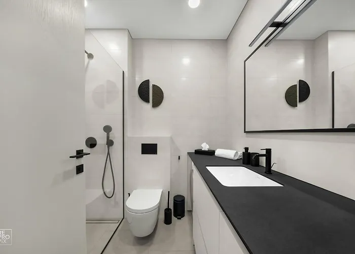 Appartement Comfortable 2 Bd By Domvia *